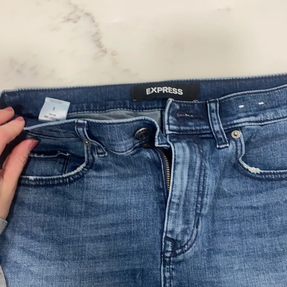 Express jean mini  skirt size 4 - Picture 4 of 4